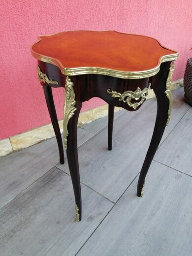 stolek-okolo-roku-1900-original-155486675.jpeg